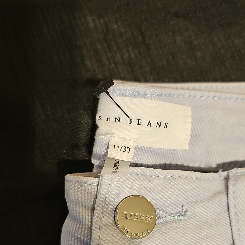 Risen Women's Light Blue Jeans - Picture 2 of 8